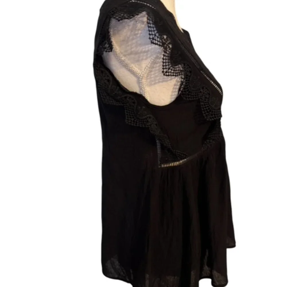 NWT GORGEOUS BLACK TOP w/LACE DETAIL  XSMALL     #D - Picture 4 of 10